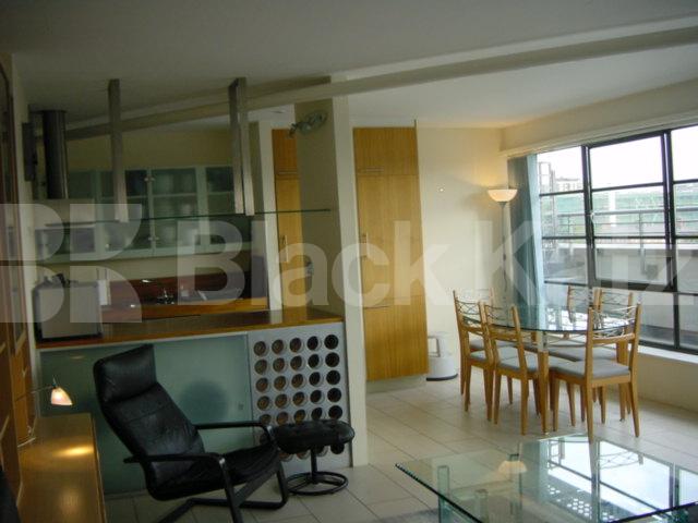 			PENTHOUSE APARTMENT WITH A STUNNING VIEW, 2 Bedroom, 1 bath, 1 reception Penthouse			 Penthouse Ice Wharf , Kings Cross